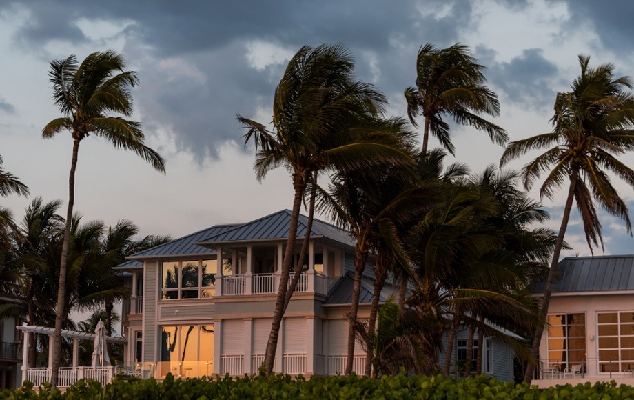Best Practices for Financial Planning in Florida: Include Hurricane Season